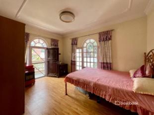 Bungalow on sale at Tangal : House for Sale in Naxal, Kathmandu-image-5